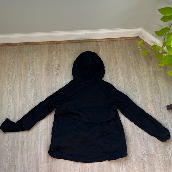 lululemon 1/4 zip pullover - Picture 6 of 6